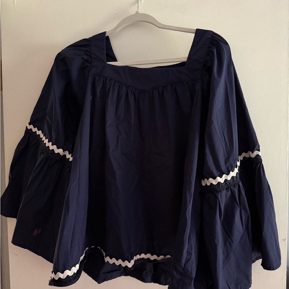 Vineyard Vines Blue and White Bell Sleeve Blouse